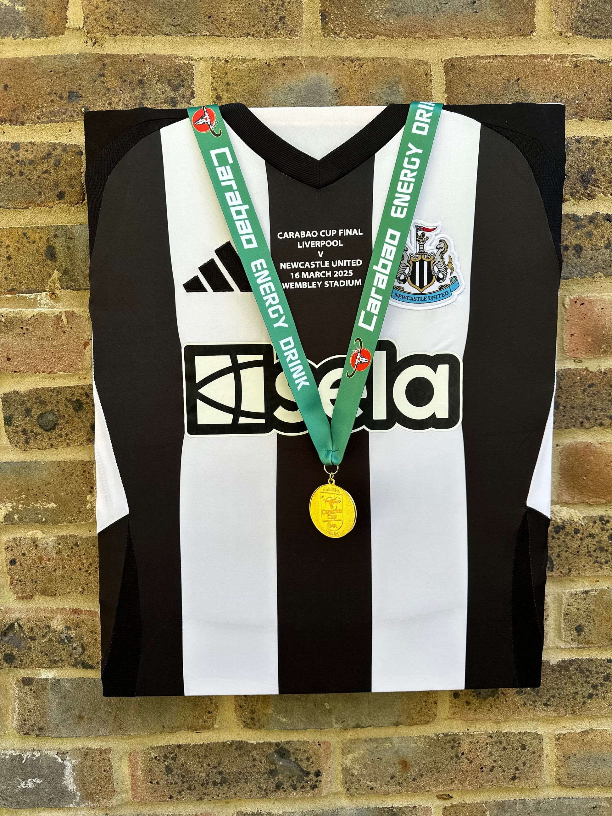 Newcastle United 2024/25 Carabao Cup Final Football Shirt And Medal Memorabilia